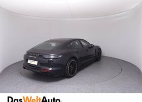 Чорний Порше Panamera, об'ємом двигуна 4 л та пробігом 7 тис. км за 182982 $, фото 3 на Automoto.ua