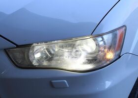 Мицубиси Аутлендер 2010 в Европе на Automoto.ua Белый Мицубиси Аутлендер, объемом двигателя 2.18 л и пробегом 273 тыс. км за 8159 $, фото 28 на Automoto.ua