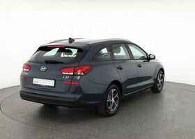 Сірий Хендай i30, об'ємом двигуна 1.5 л та пробігом 9 тис. км за 22497 $, фото 4 на Automoto.ua