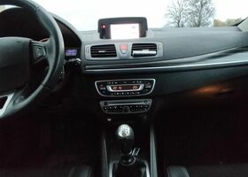 Рено Меган 2010 в Европе на Automoto.ua Серый Рено Меган, объемом двигателя 1 л и пробегом 200 тыс. км за 3802 $, фото 2 на Automoto.ua