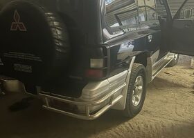 Міцубісі Паджеро 1997 у Європі на Automoto.ua Синій Міцубісі Паджеро, об'ємом двигуна 0 л та пробігом 204 тис. км за 14500 $, фото 3 на Automoto.ua