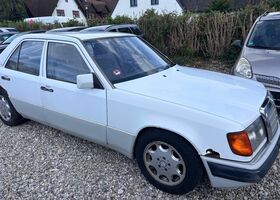 Мерседес 200 1991 в Европе на Automoto.ua Белый Мерседес 200, объемом двигателя 2 л и пробегом 200 тыс. км за 4141 $, фото 8 на Automoto.ua