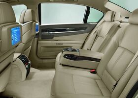 БМВ 7 Серия, Седан 2011 - н.в. (F02) 750Li xDrive