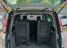 Рено Гранд Эспейс 2012 в Европе на Automoto.ua Серебряный Рено Гранд Эспейс, объемом двигателя 2 л и пробегом 257 тыс. км за 4590 $, фото 8 на Automoto.ua