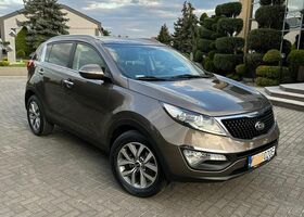 Кіа Sportage, об'ємом двигуна 1.69 л та пробігом 127 тис. км за 10994 $, фото 10 на Automoto.ua