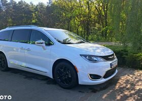 Крайслер Pacifica, об'ємом двигуна 3.61 л та пробігом 83 тис. км за 27192 $, фото 2 на Automoto.ua