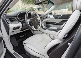 Lincoln Continental 2017 на тест-драйве, фото 12