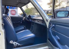 Мерседес 200 1974 в Европе на Automoto.ua Белый Мерседес 200, объемом двигателя 1.99 л и пробегом 145 тыс. км за 6598 $, фото 2 на Automoto.ua