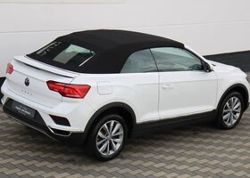 Фольксваген Ти-Рок 2020 в Европе на Automoto.ua Белый Фольксваген Ти-Рок, объемом двигателя 1 л и пробегом 23 тыс. км за 28924 $, фото 8 на Automoto.ua