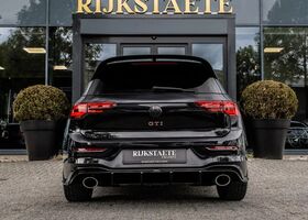 Фольксваген Гольф ГТИ 2021 в Европе на Automoto.ua Черный Фольксваген Гольф ГТИ, объемом двигателя 1.98 л и пробегом 72 тыс. км за 48951 $, фото 5 на Automoto.ua