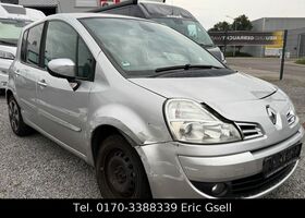 Рено Модус 2008 у Європі на Automoto.ua Срібний Рено Модус, об'ємом двигуна 1.6 л та пробігом 80 тис. км за 1751 $, фото 7 на Automoto.ua