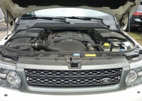 Білий Ленд Ровер Range Rover Sport, об'ємом двигуна 2.99 л та пробігом 108 тис. км за 16146 $, фото 7 на Automoto.ua
