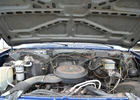 Синий Шевроле Субурбан, объемом двигателя 5.66 л и пробегом 208 тыс. км за 16266 $, фото 9 на Automoto.ua