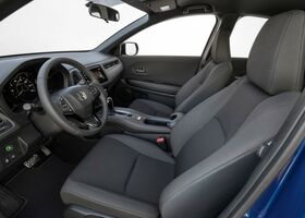 Інтер'єр салону нової Honda HR-V 2021