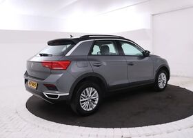 Фольксваген Ти-Рок 2020 в Европе на Automoto.ua Серый Фольксваген Ти-Рок, объемом двигателя 1.6 л и пробегом 128 тыс. км за 26878 $, фото 1 на Automoto.ua