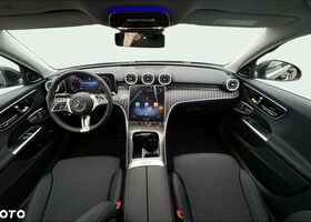 Мерседес Ц-Класс 2024 в Европе на Automoto.ua Черный Мерседес Ц-Класс, объемом двигателя 1 л и пробегом 1 тыс. км за 51744 $, фото 10 на Automoto.ua