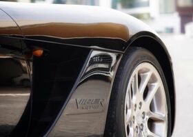 Чорний Додж Viper, об'ємом двигуна 8.29 л та пробігом 220 тис. км за 60044 $, фото 5 на Automoto.ua