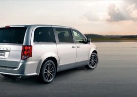 Dodge Grand Caravan 2019 на тест-драйве, фото 3