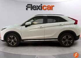 Мицубиси Eclipse Cross 2018 в Европе на Automoto.ua Белый Мицубиси Eclipse Cross, объемом двигателя 1.5 л и пробегом 102 тыс. км за 17446 $, фото 2 на Automoto.ua