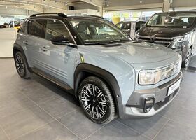 Рено R 4 2025 в Европе на Automoto.ua Серый Рено R 4, объемом двигателя 0 л и пробегом 10 тыс. км за 41438 $, фото 3 на Automoto.ua