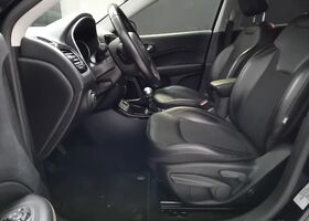 Джип Компас 2019 в Европе на Automoto.ua Синий Джип Компас, объемом двигателя 1.6 л и пробегом 69 тыс. км за 20937 $, фото 5 на Automoto.ua