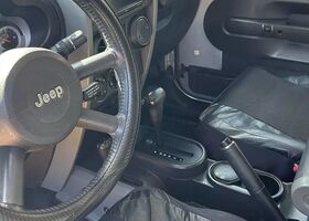 Джип Вранглер 2008 в Европе на Automoto.ua Серебряный Джип Вранглер, объемом двигателя 2.78 л и пробегом 203 тыс. км за 18049 $, фото 4 на Automoto.ua