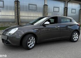Альфа Ромео Giulietta 2012 у Європі на Automoto.ua Сірий Альфа Ромео Giulietta, об'ємом двигуна 1 л та пробігом 148 тис. км за 5691 $, фото 17 на Automoto.ua