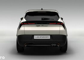 Альфа Ромео Джуніор 2025 у Європі на Automoto.ua Сірий Альфа Ромео Джуніор, об'ємом двигуна 1 л та пробігом 1 тис. км за 33172 $, фото 4 на Automoto.ua