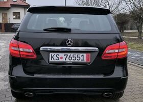 Мерседес Б-класс 2014 в Европе на Automoto.ua Черный Мерседес Б-класс, объемом двигателя 2.14 л и пробегом 237 тыс. км за 12107 $, фото 8 на Automoto.ua