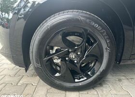 Альфа Ромео Джуниор 2025 в Европе на Automoto.ua Черный Альфа Ромео Джуниор, объемом двигателя 1 л и пробегом 1 тыс. км за 30243 $, фото 8 на Automoto.ua