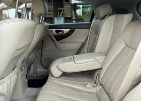 Інфініті QX70, об'ємом двигуна 3.7 л та пробігом 97 тис. км за 18121 $, фото 10 на Automoto.ua