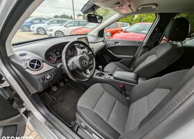 Мерседес Б-клас 2015 у Європі на Automoto.ua Сірий Мерседес Б-клас, об'ємом двигуна 1 л та пробігом 163 тис. км за 9662 $, фото 24 на Automoto.ua