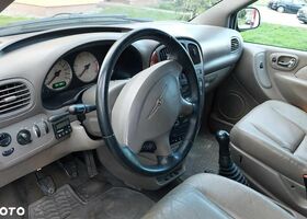 Крайслер Grand Voyager, об'ємом двигуна 2.5 л та пробігом 301 тис. км за 3218 $, фото 8 на Automoto.ua