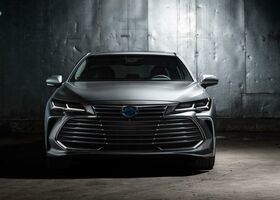 Toyota Avalon 2019 на тест-драйве, фото 2