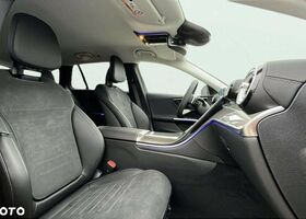 Мерседес Ц-Класс 2025 в Европе на Automoto.ua Черный Мерседес Ц-Класс, объемом двигателя 1 л и пробегом 1 тыс. км за 66344 $, фото 9 на Automoto.ua