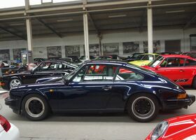 Синий Порше 911, объемом двигателя 0 л и пробегом 113 тыс. км за 89882 $, фото 4 на Automoto.ua