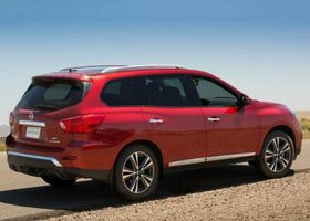 Nissan Pathfinder 2018 изображение 4 Nissan Pathfinder 2018 на тест-драйве, фото 4