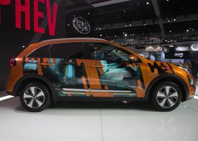 Kia Niro 2018 на тест-драйве, фото 4