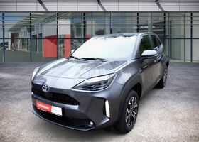 Серый Тойота Yaris Cross, объемом двигателя 1.49 л и пробегом 5 тыс. км за 31778 $, фото 1 на Automoto.ua