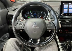 Міцубісі Eclipse Cross 2022 у Європі на Automoto.ua Червоний Міцубісі Eclipse Cross, об'ємом двигуна 2.36 л та пробігом 93 тис. км за 22219 $, фото 14 на Automoto.ua