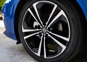 Колесо Nissan Sentra 2020 Nissan Sentra 2020 года колесо с оригинальным диском