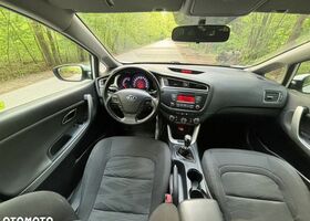 Киа Сид, объемом двигателя 1.37 л и пробегом 158 тыс. км за 8618 $, фото 20 на Automoto.ua