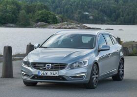 Volvo V60 2016 на тест-драйве, фото 8