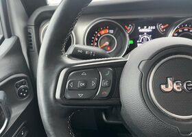 Білий Джип Wrangler, об'ємом двигуна 2.14 л та пробігом 34 тис. км за 61280 $, фото 13 на Automoto.ua