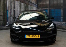 Черный Тесла Модель 3, объемом двигателя 0 л и пробегом 157 тыс. км за 22575 $, фото 1 на Automoto.ua