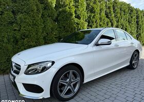 Мерседес Ц-Клас 2018 у Європі на Automoto.ua Білий Мерседес Ц-Клас, об'ємом двигуна 1 л та пробігом 97 тис. км за 23003 $, фото 2 на Automoto.ua