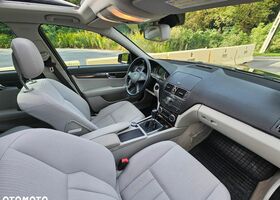 Мерседес Ц-Класс 2008 в Европе на Automoto.ua Мерседес Ц-Класс, объемом двигателя 1 л и пробегом 284 тыс. км за 5787 $, фото 10 на Automoto.ua