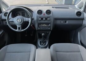 Фольксваген Кадді 2013 у Європі на Automoto.ua Сірий Фольксваген Кадді, об'ємом двигуна 1.2 л та пробігом 93 тис. км за 18640 $, фото 11 на Automoto.ua