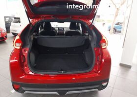 Мицубиси Eclipse Cross 2020 в Европе на Automoto.ua Красный Мицубиси Eclipse Cross, объемом двигателя 1.5 л и пробегом 29 тыс. км за 25795 $, фото 29 на Automoto.ua
