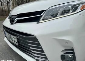 Тойота Сієнна, об'ємом двигуна 3.46 л та пробігом 39 тис. км за 38855 $, фото 24 на Automoto.ua